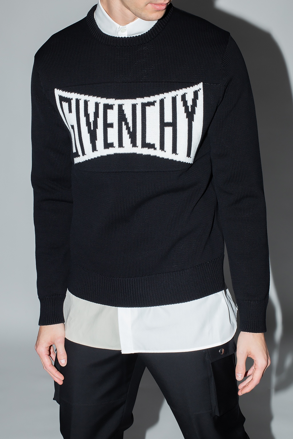 Givenchy Ribbed sweater with logo